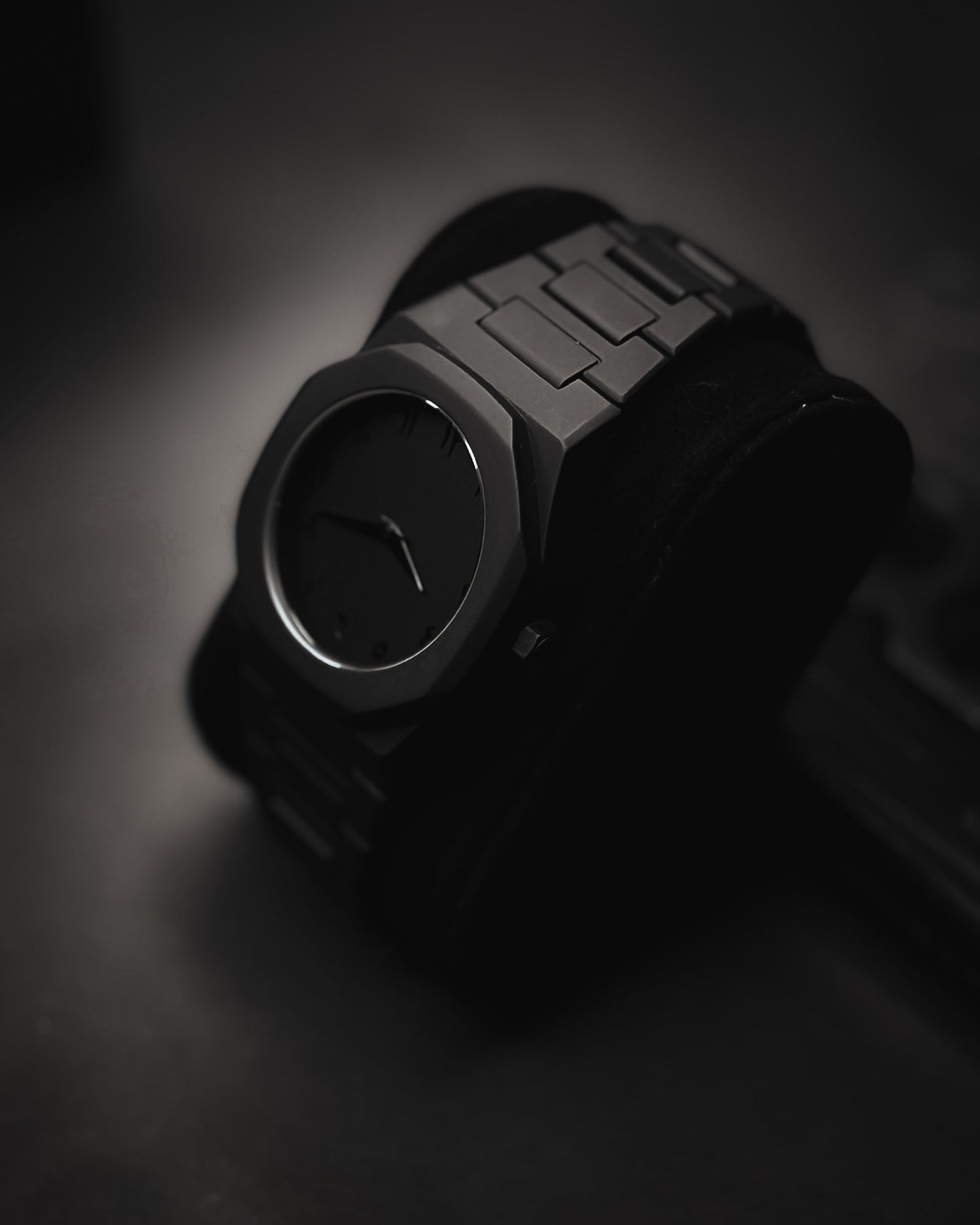 The Classic | Black Arabic Aura Premium Edition